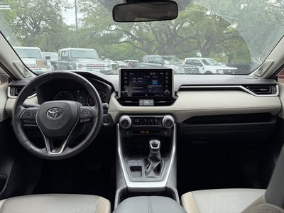 2020 Toyota RAV4 XLE Premium