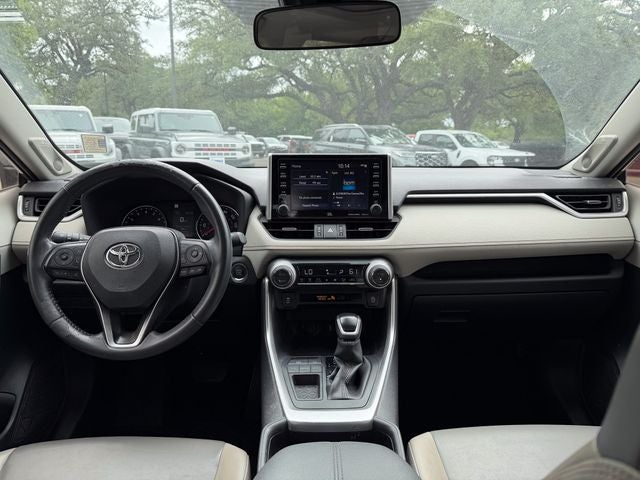 2020 Toyota RAV4 XLE Premium