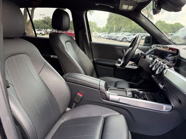 2025 Mercedes-Benz GLB Base