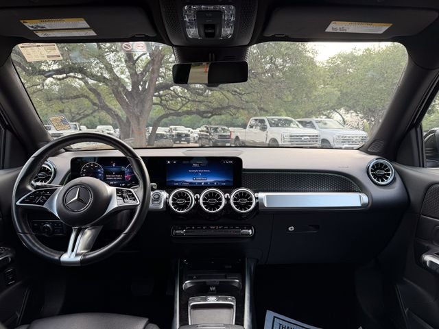 2025 Mercedes-Benz GLB Base