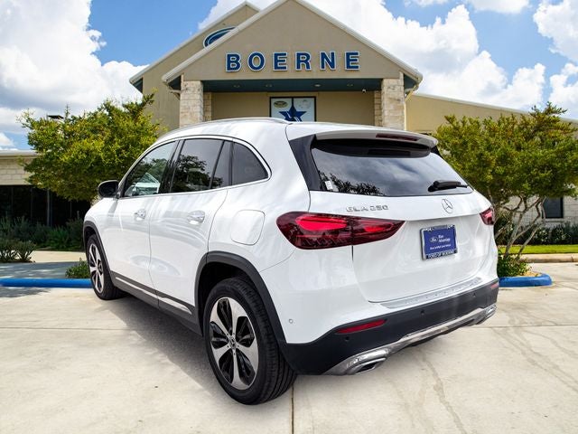 2025 Mercedes-Benz GLA Base
