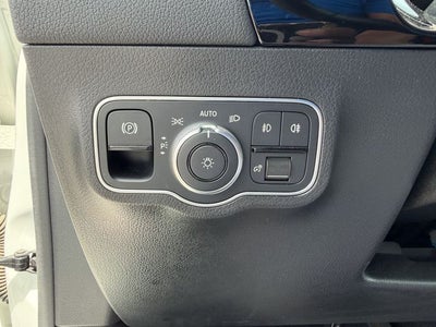 2025 Mercedes-Benz GLA Base